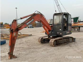 Miniexcavadora DOOSAN DH55