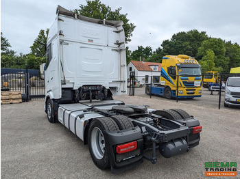 Cabeza tractora DAF XG+ 4x2 Euro6E - MEGA/Lowdeck - Retarder - Dubbele tanks - MirrorCam - 3 DVS StarRating: foto 4 Cabeza tractora DAF XG+ 4x2 Euro6E - MEGA/Lowdeck - Retarder - Dubbele tanks - MirrorCam - 3 DVS StarRating: foto 4