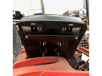 Asiento para Equipo de manutención Seat for Linde P60, Series 126: foto 4 Asiento para Equipo de manutención Seat for Linde P60, Series 126: foto 4