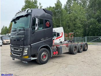 Camión chasis VOLVO FH16 700
