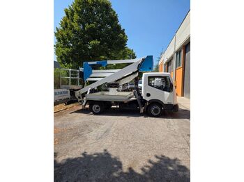 Camión con plataforma elevadora SOCAGE