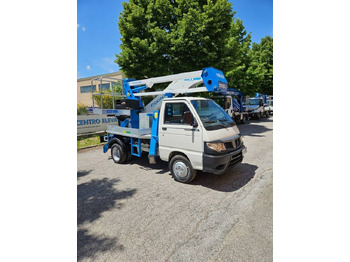 Camión con plataforma elevadora SOCAGE