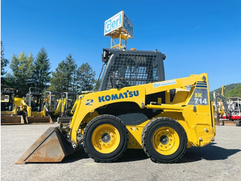 Minicargadora KOMATSU SK714
