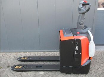 Transpaleta TOYOTA
