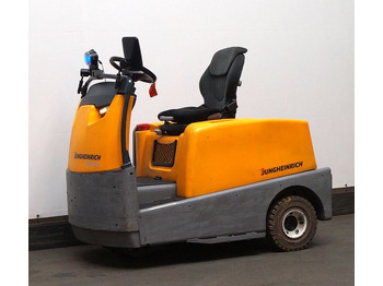 Remolcadora JUNGHEINRICH