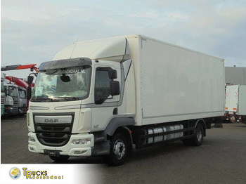 Camión caja cerrada DAF LF 220