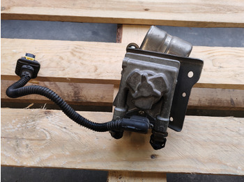 Enfriador EGR MAN TGX TGS EURO 6 / D2676 LF51 / EGR VALVE / 5846R232: foto 3 Enfriador EGR MAN TGX TGS EURO 6 / D2676 LF51 / EGR VALVE / 5846R232: foto 3