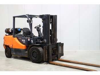 Carretilla elevadora de gas DOOSAN