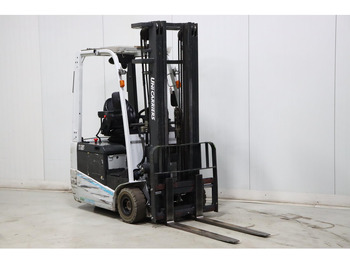 Carretilla elevadora eléctrica UNICARRIERS