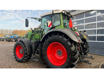 Tractor Fendt 933 Vario Profi Plus S4 med frontlift: foto 3