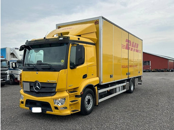 Camión caja cerrada MERCEDES-BENZ Actros