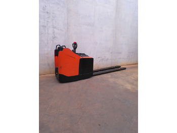 Transpaleta BT LPE 250 2350x550mm: foto 3 Transpaleta BT LPE 250 2350x550mm: foto 3