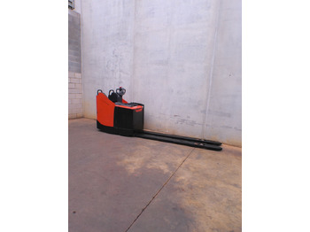 Transpaleta BT LPE 250 2350x550mm: foto 4 Transpaleta BT LPE 250 2350x550mm: foto 4