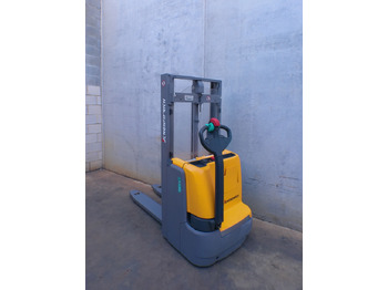 Apilador JUNGHEINRICH EJC