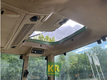 Tractor JOHN DEERE 6110