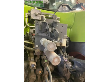 Tractor CLAAS axion 870 cmatic CMATIC: foto 4 Tractor CLAAS axion 870 cmatic CMATIC: foto 4