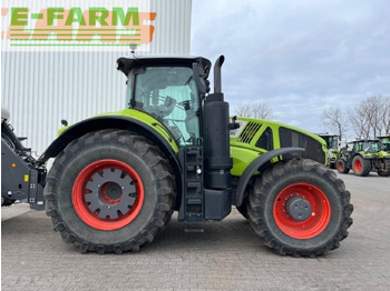 Tractor CLAAS Axion 920