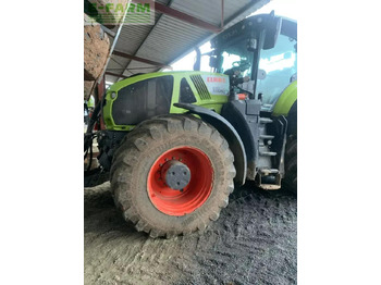 Tractor CLAAS Axion 930