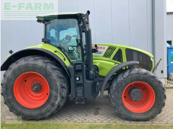 Tractor CLAAS Axion 930