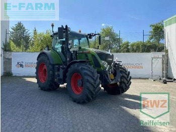 Tractor FENDT 724 Vario