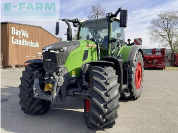 Tractor FENDT 728 Vario