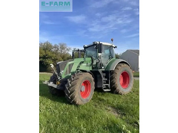 Tractor FENDT 826 Vario