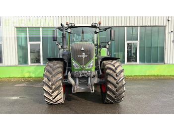 Tractor FENDT 828 Vario