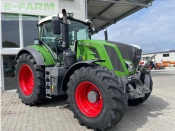 Tractor FENDT 828 Vario