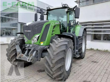 Tractor FENDT 828 Vario