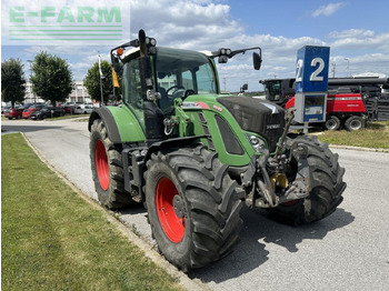 Tractor FENDT 718 Vario