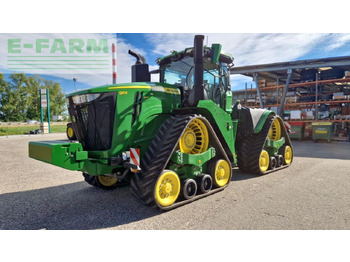 Tractor JOHN DEERE