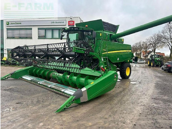 Cosechadora de granos JOHN DEERE T560