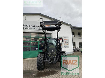 Tractor VALTRA