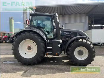 Tractor VALTRA