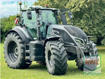 Tractor VALTRA