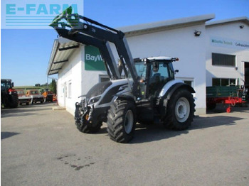 Tractor VALTRA T174