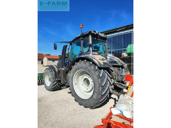 Tractor Valtra t194: foto 4 Tractor Valtra t194: foto 4