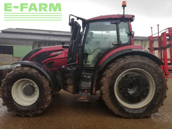 Tractor VALTRA T214