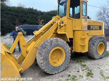 Cargadora FORD