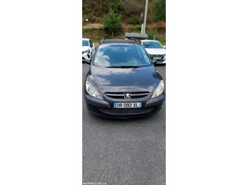 Coche familiar PEUGEOT
