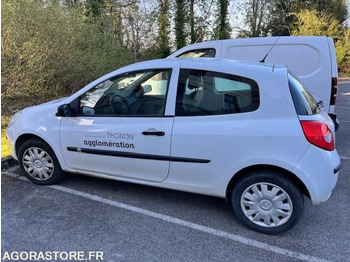 Coche RENAULT