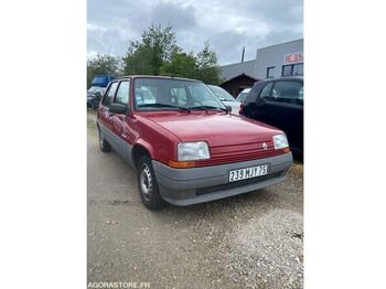 Hatchback RENAULT
