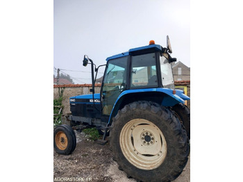 Tractor NEW HOLLAND