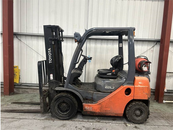 Carretilla elevadora de gas TOYOTA FGF 20