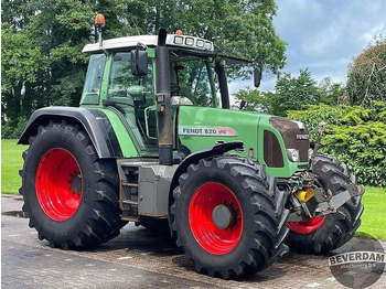 Tractor FENDT 820 Vario