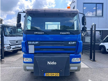 Camión portacontenedor de cadenas DAF CF 85.360 6X2 EURO 5 HYVA SKIPLOADER + NIDO: foto 2 Camión portacontenedor de cadenas DAF CF 85.360 6X2 EURO 5 HYVA SKIPLOADER + NIDO: foto 2