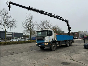 Camión caja abierta SCANIA P124