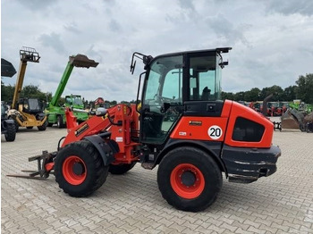 Cargadora de ruedas KUBOTA R090