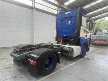 Cabeza tractora Mercedes-Benz Actros 1845 AIRCO / ADR: foto 4 Cabeza tractora Mercedes-Benz Actros 1845 AIRCO / ADR: foto 4