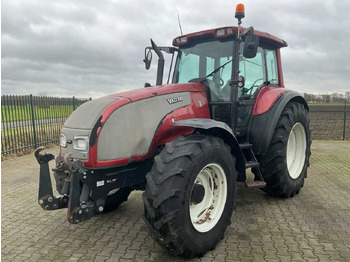 Tractor VALTRA T120